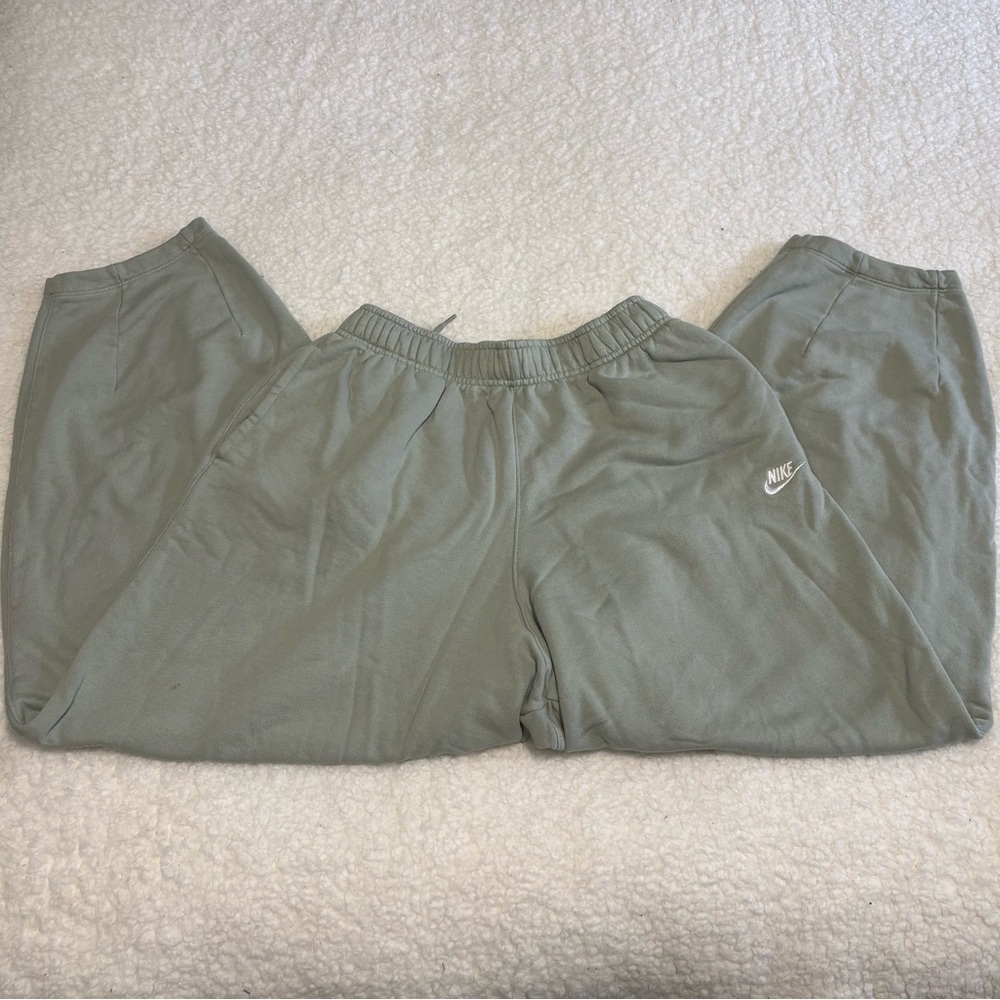 Nike Women Sage Green Classic Oversized Sweatpants